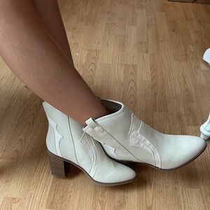 461- Altar'D State Simone Cowboy Bootie Size 7 NWT